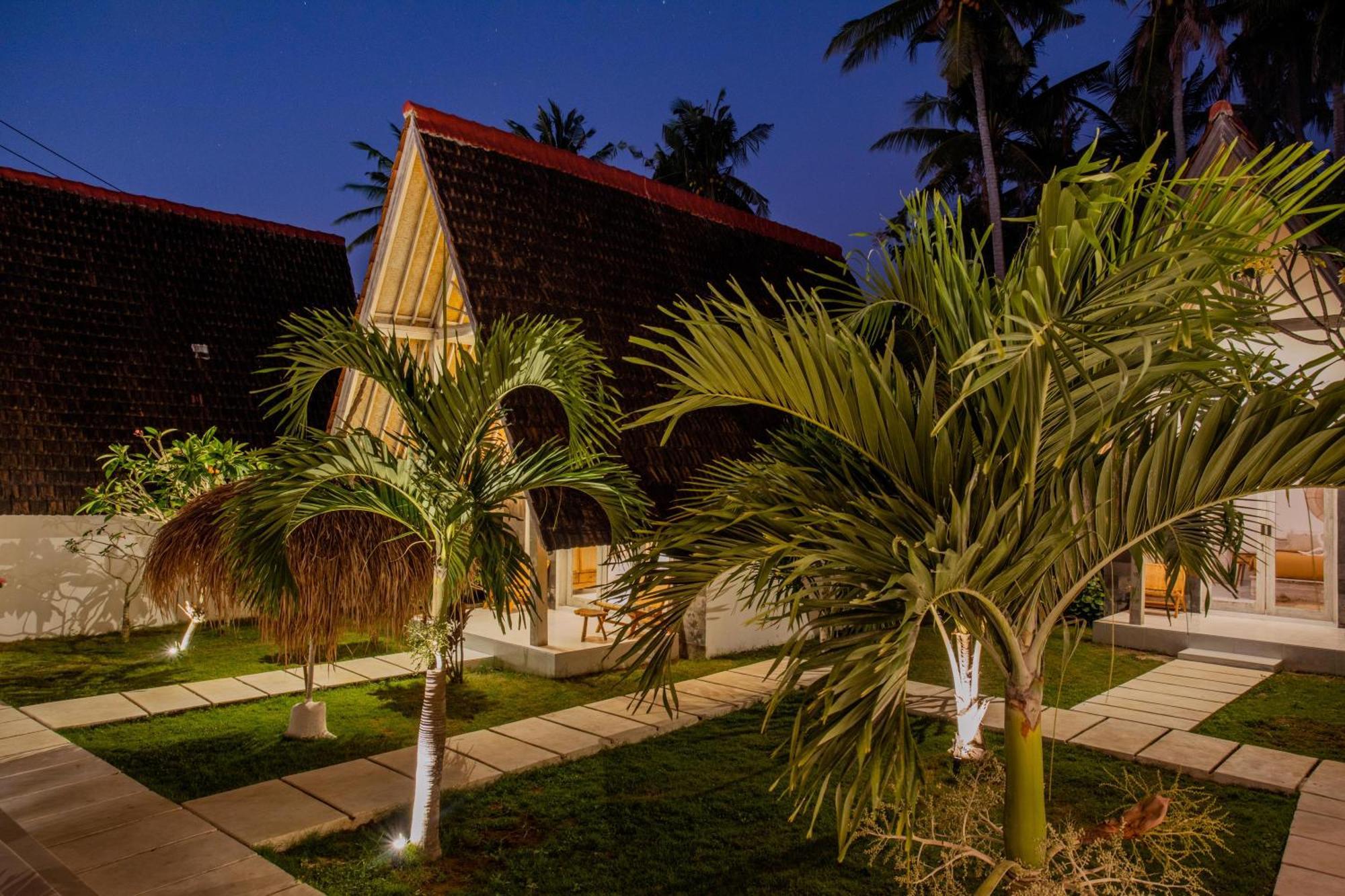 Sunset House Ceningan, 10 Person Beachview Private Villa Lembongan Exteriör bild