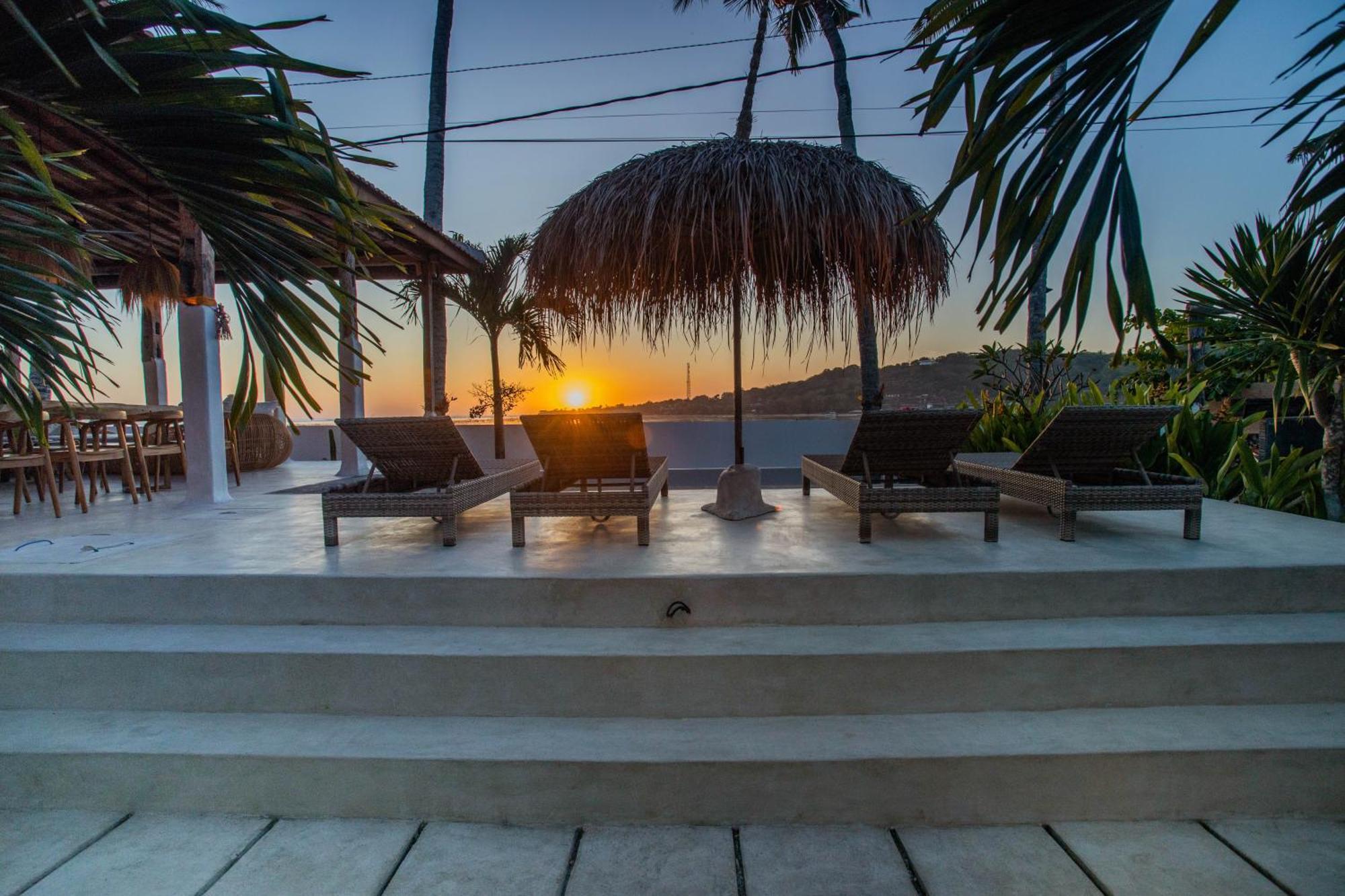 Sunset House Ceningan, 10 Person Beachview Private Villa Lembongan Exteriör bild