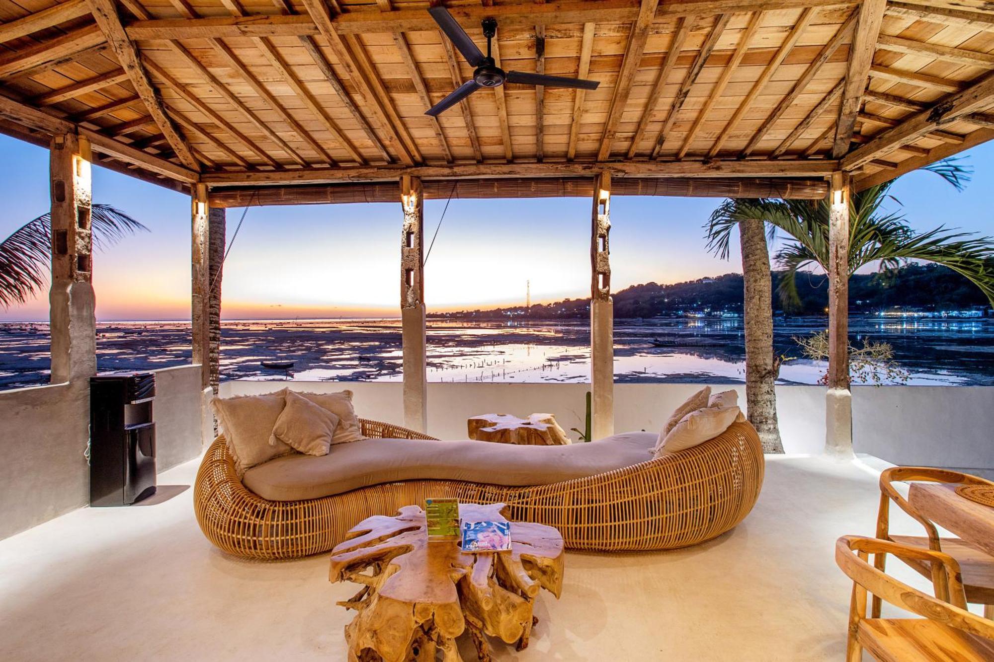Sunset House Ceningan, 10 Person Beachview Private Villa Lembongan Exteriör bild